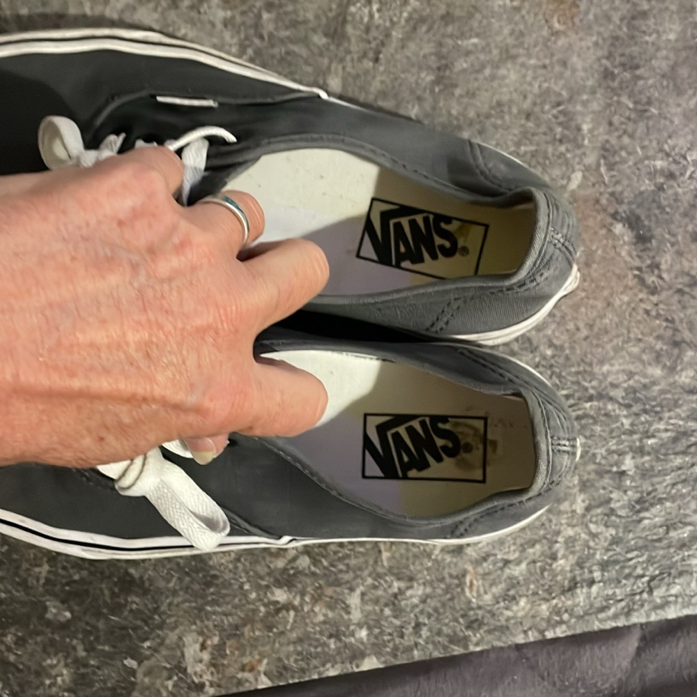 Authentic Vans - Picture 3 of 4